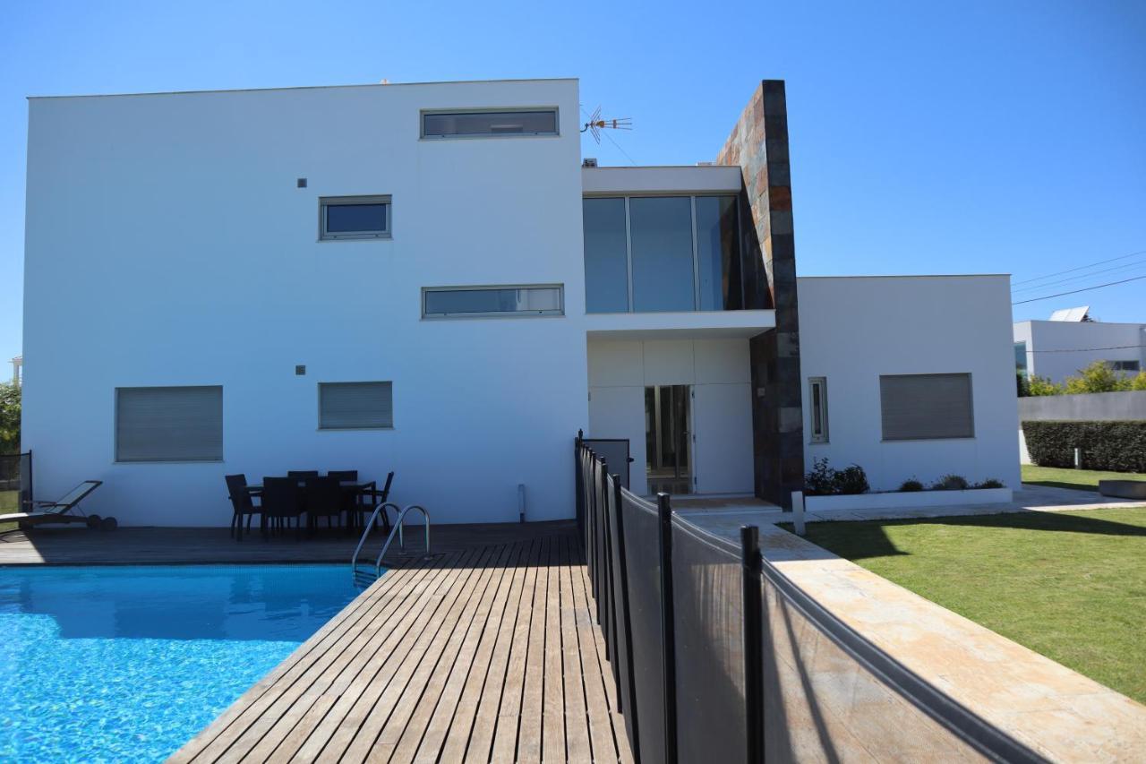 Villa Dos Salgados, 5Bdr, Beach Front, Near Salgados Golf Club Guia  Kültér fotó