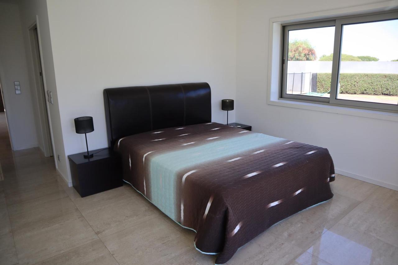 Villa Dos Salgados, 5Bdr, Beach Front, Near Salgados Golf Club Guia  Kültér fotó