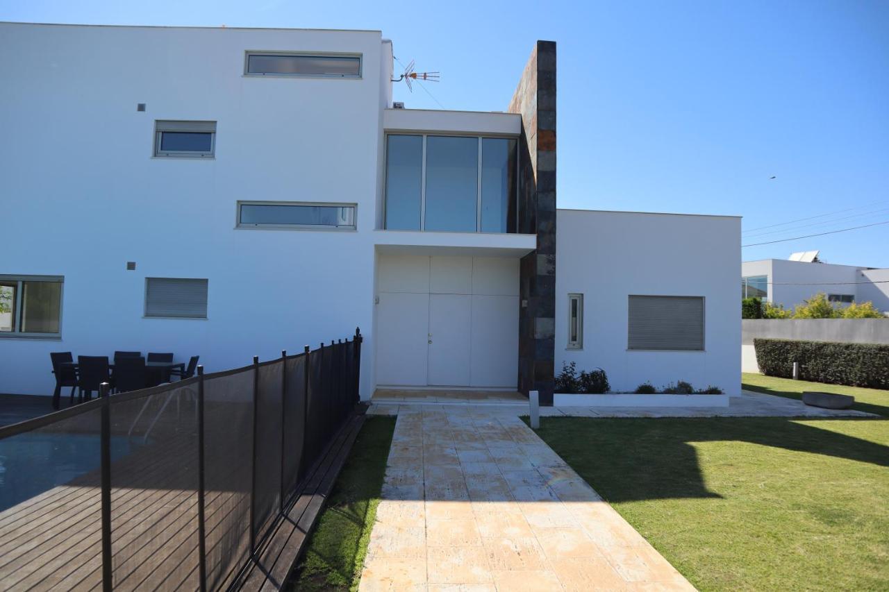 Villa Dos Salgados, 5Bdr, Beach Front, Near Salgados Golf Club Guia  Kültér fotó